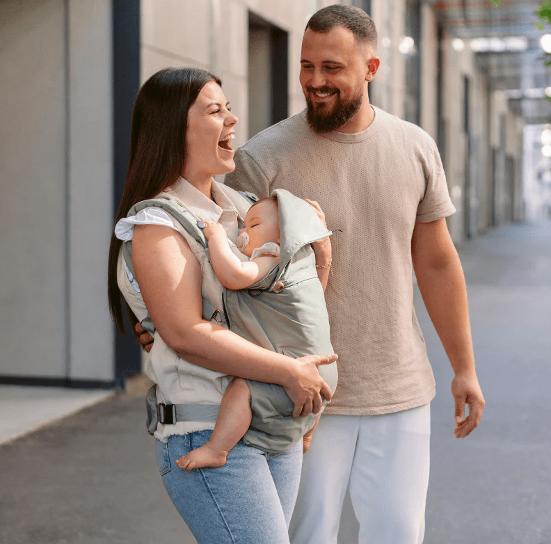 Babymoov – Moov & Boost Sistem de purtare transformabil in Booster, creat in colaborare cu medici kinetoterapeuti, Verde salvie